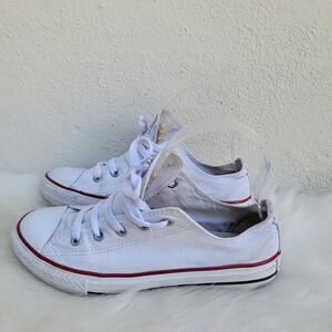 distressed converse all stars white low top wmns sz 5.5.